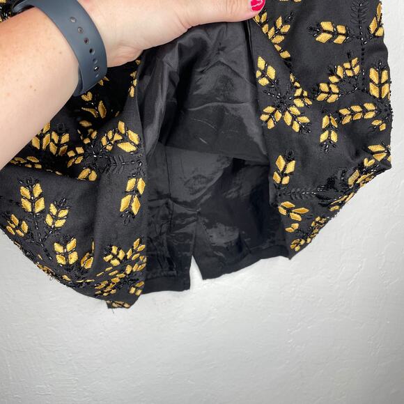 Reiss Opera Black Beaded Gold Leaf Floral Embroidered Mini Pencil Skirt 10 - Picture 11 of 13